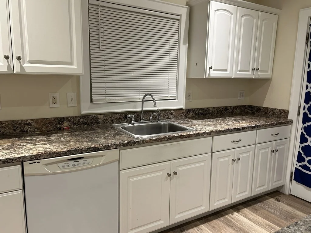 2 bed, 1 bath apartment for rent at 12 Auburn St Unit 1, Malden — photo 3 of 9