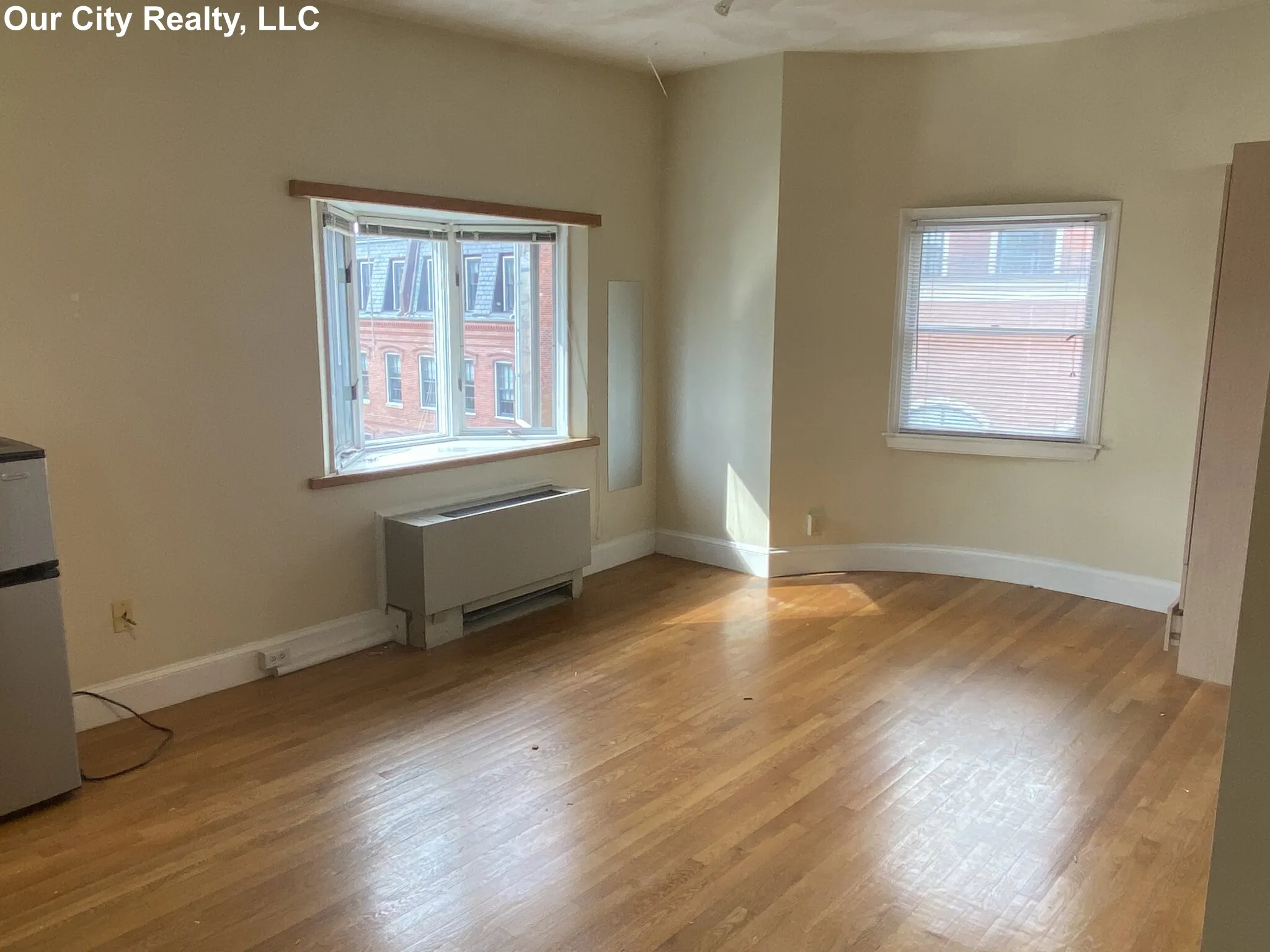 Studio bed, 1 bath apartment for rent at 12 Auburn St Unit 10, Cambridgeport — photo 1 of 8