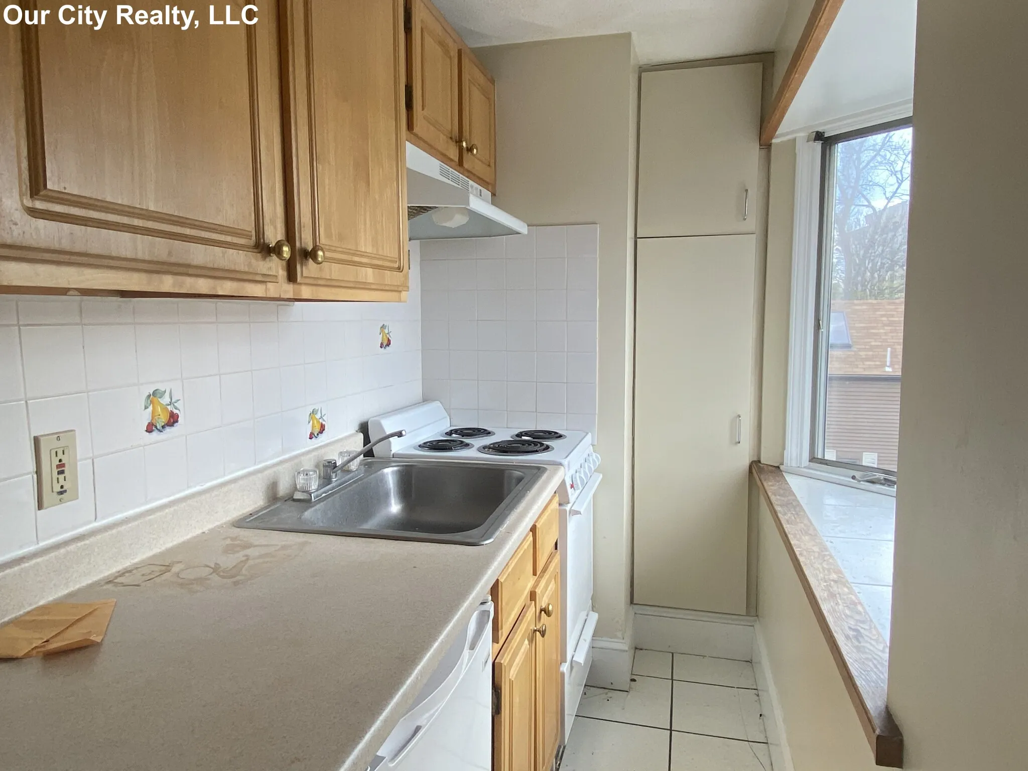Studio bed, 1 bath apartment for rent at 12 Auburn St Unit 10, Cambridgeport — photo 8 of 8