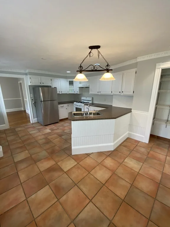 3 bed, 2 bath apartment for rent at 12 Avon St Unit 12, Reading — photo 5 of 25