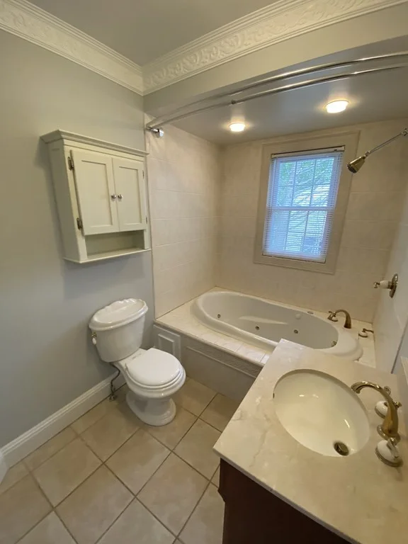 3 bed, 2 bath apartment for rent at 12 Avon St Unit 12, Reading — photo 22 of 25