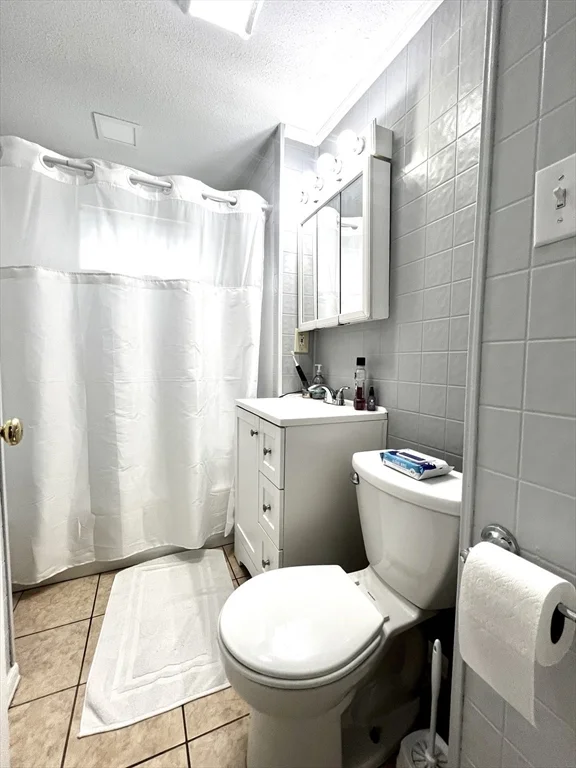 2 bed, 1 bath apartment for rent at 12 Bailey St Unit 1, West Somerville — photo 8 of 14