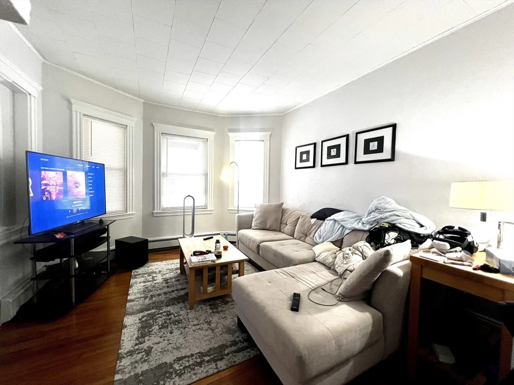 2 bed, 1 bath apartment for rent at 12 Bailey St Unit 1, West Somerville — photo 6 of 14