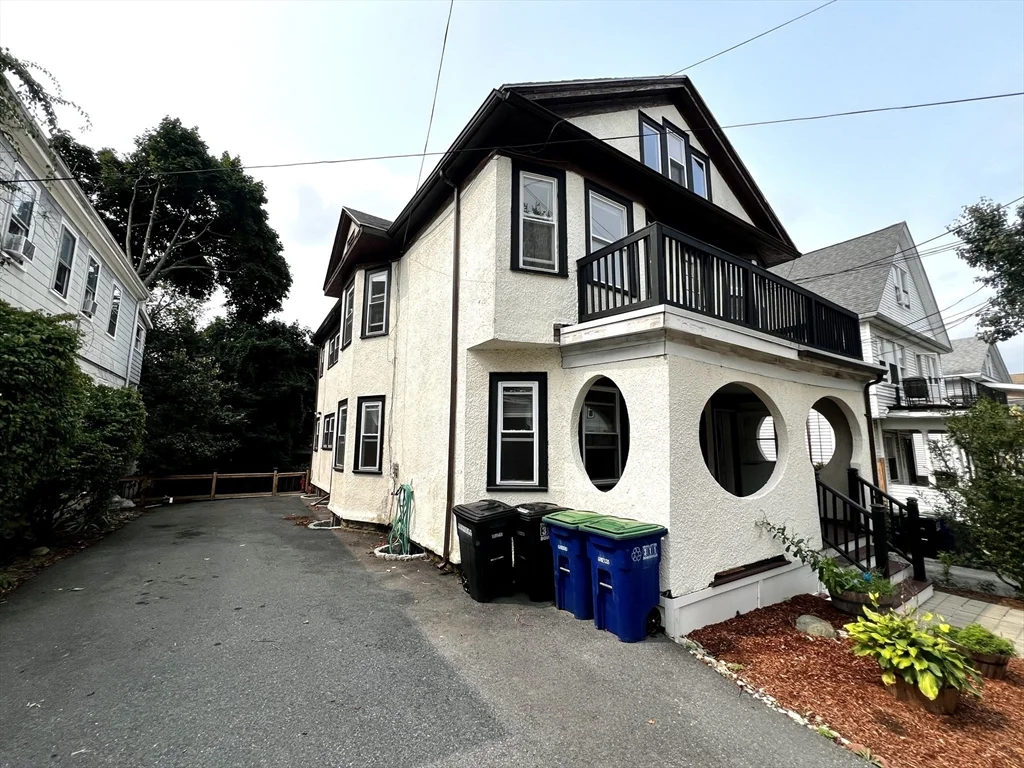 3 bed, 1 bath apartment for rent at 12 Bailey St Unit 2, West Somerville — photo 15 of 15