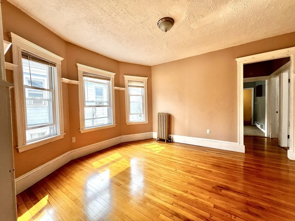 3 bed, 1 bath apartment for rent at 12 Bailey St Unit 2, West Somerville — photo 2 of 15