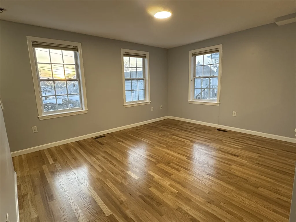 3 bed, 2 bath apartment for rent at 12 Bakers Ave, Weymouth — photo 3 of 8