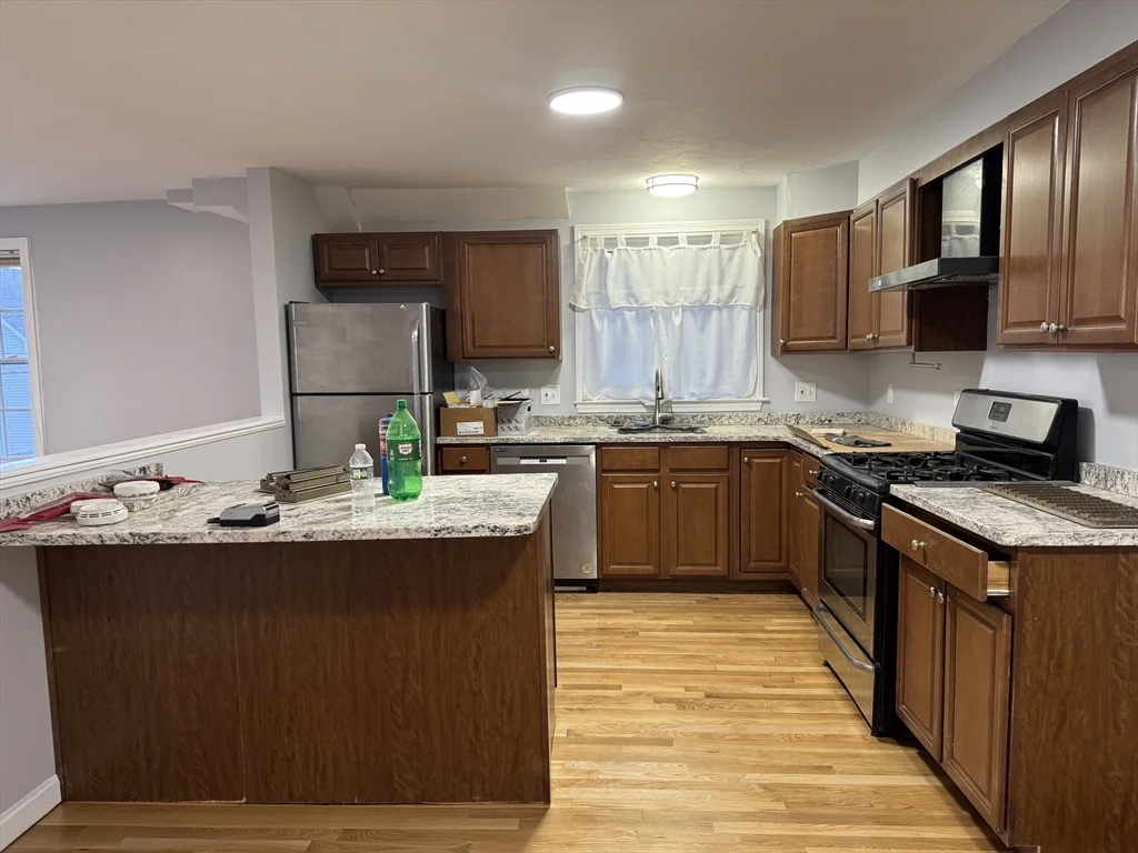 3 bed, 2 bath apartment for rent at 12 Bakers Ave, Weymouth — photo 2 of 8