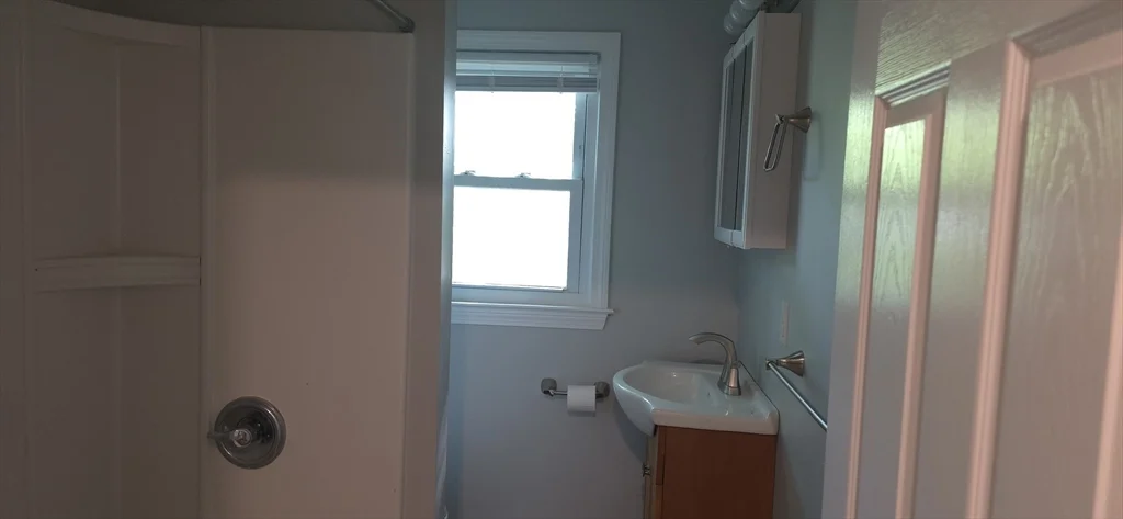 2 bed, 1 bath apartment for rent at 12 Barbara Rd Unit 4, North Attleboro — photo 14 of 14