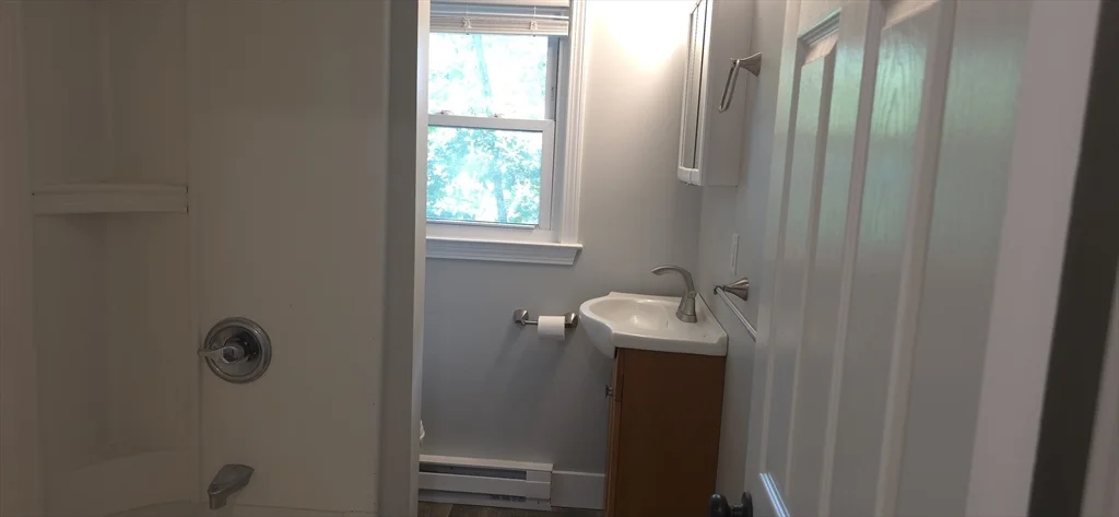 2 bed, 1 bath apartment for rent at 12 Barbara Rd Unit 4, North Attleboro — photo 12 of 14