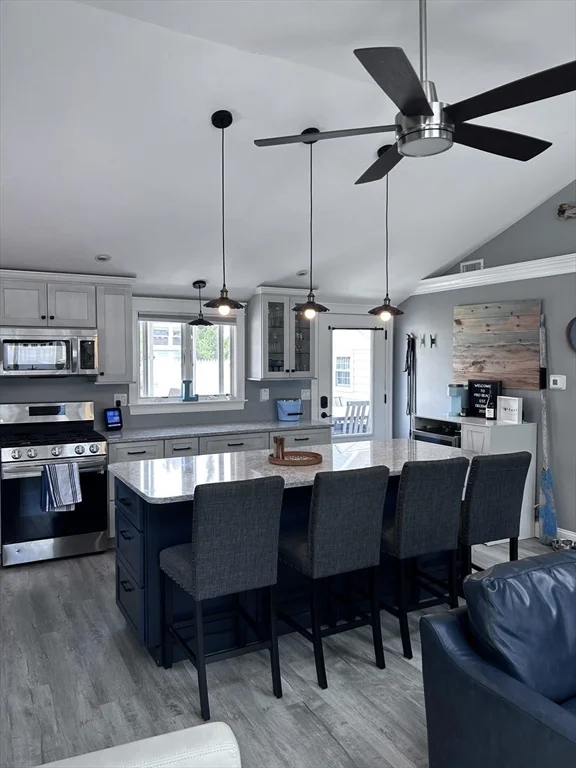 3 bed, 2 bath apartment for rent at 12 Barker Unit WINTER, Plum Island — photo 7 of 24