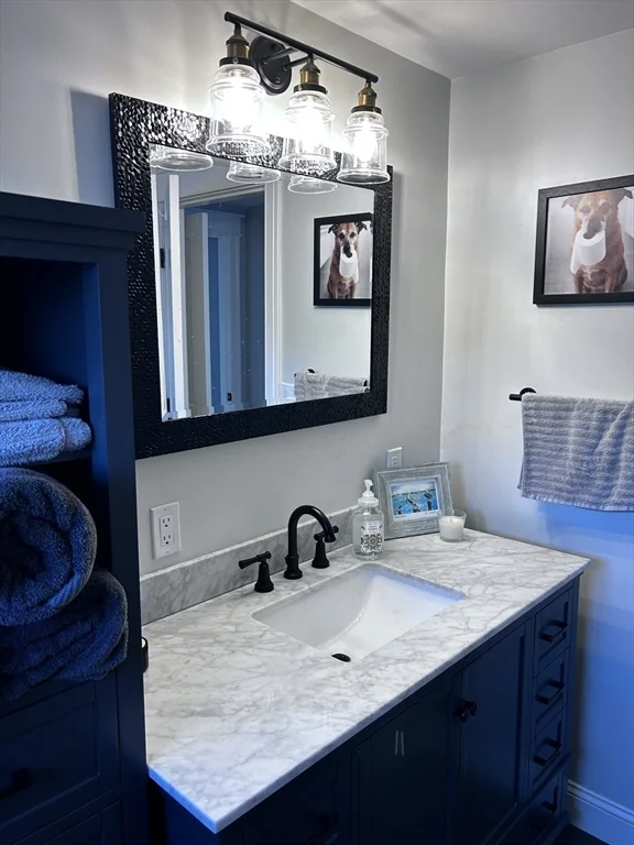 3 bed, 2 bath apartment for rent at 12 Barker Unit WINTER, Plum Island — photo 17 of 24
