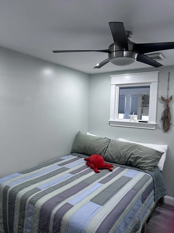 3 bed, 2 bath apartment for rent at 12 Barker Unit WINTER, Plum Island — photo 15 of 24