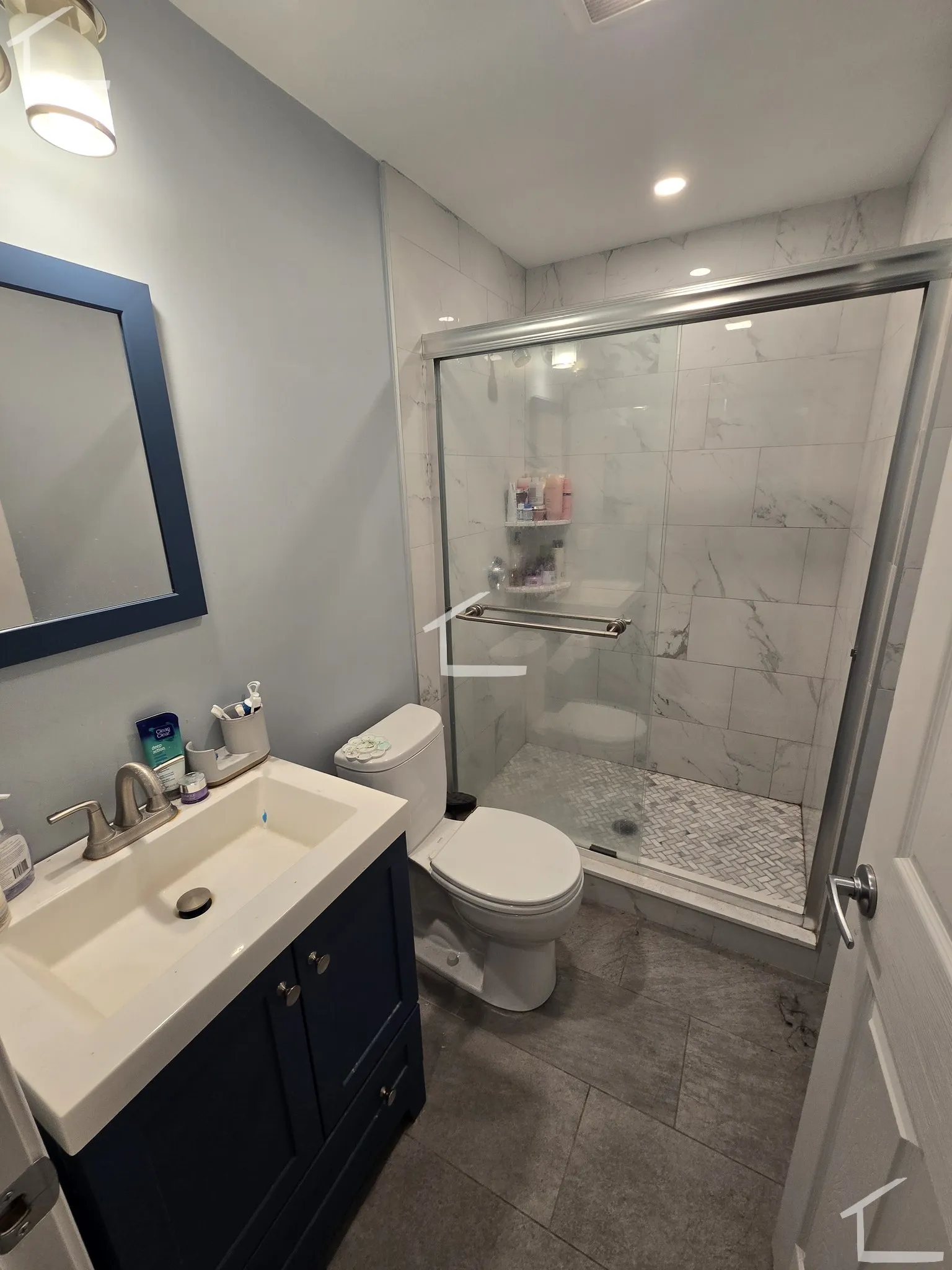 4 bed, 2 bath apartment for rent at 12 Bay State Rd Unit 1, Fenway — photo 2 of 10