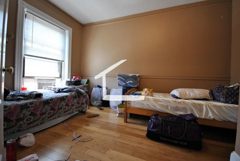 2 bed, 1 bath apartment for rent at 12 Bay State Rd Unit 3F, Fenway