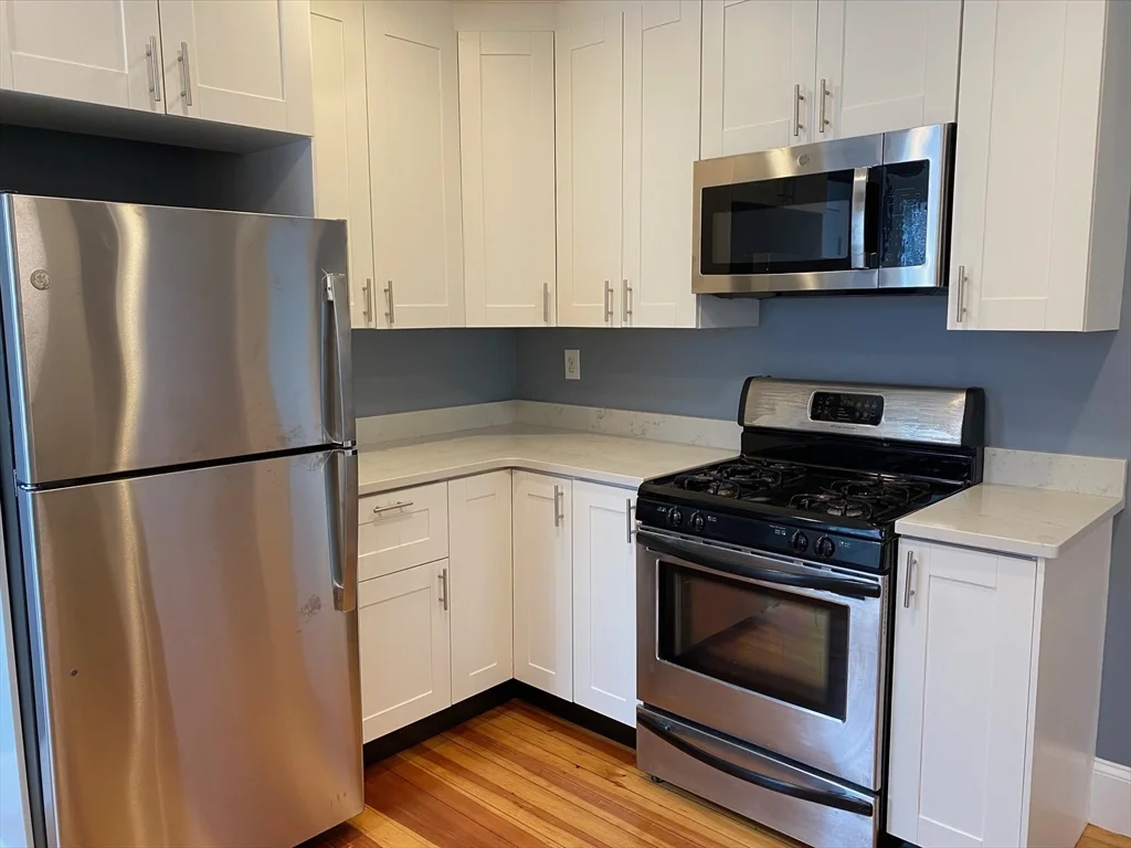 3 bed, 1 bath apartment for rent at 12 Becket St Unit 3, Dorchester — photo 1 of 13
