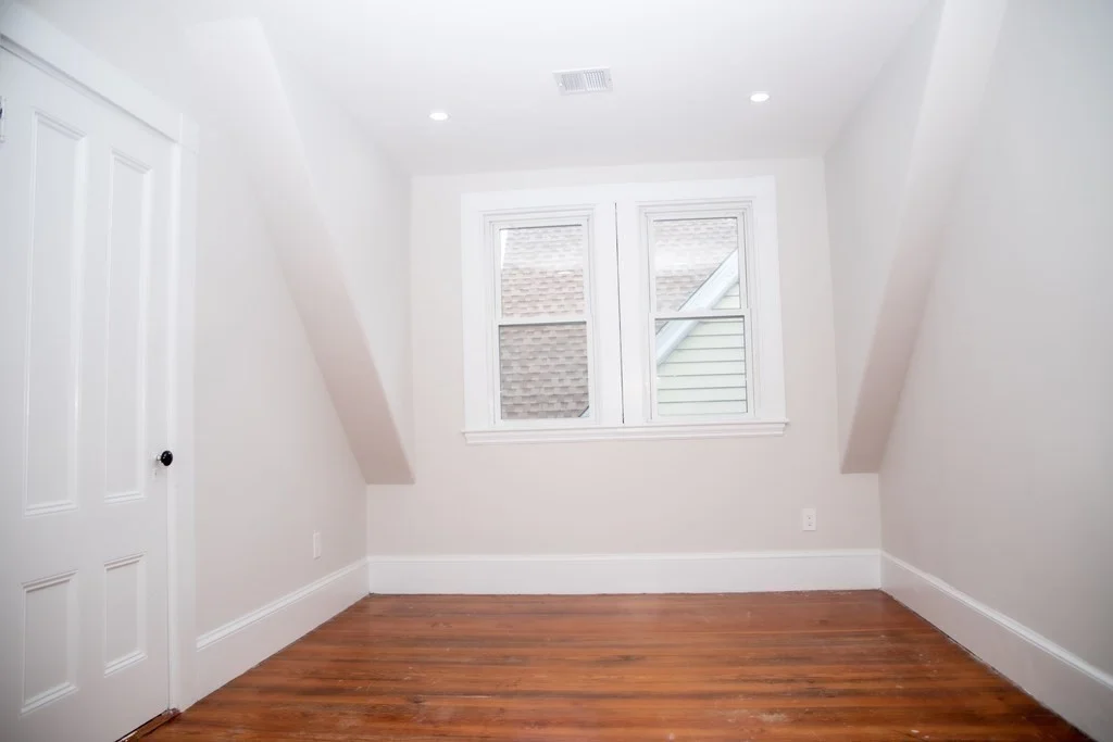 3 bed, 1 bath apartment for rent at 12 Belfort St Unit 3, Dorchester — photo 4 of 10