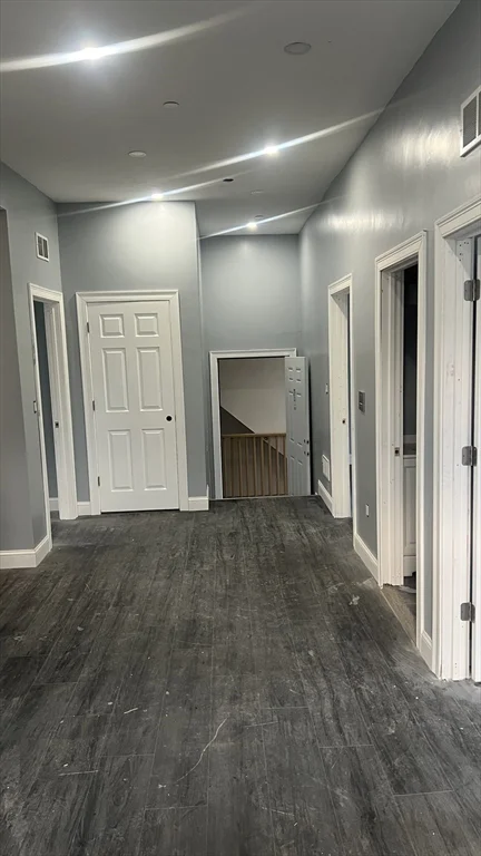 3 bed, 1 bath apartment for rent at 12 Benefit St Unit 3, Worcester