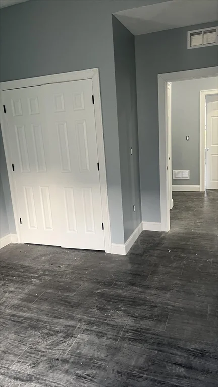 3 bed, 1 bath apartment for rent at 12 Benefit St Unit 3, Worcester — photo 2 of 9