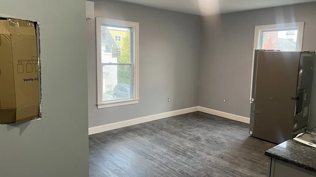 1 bed, 1 bath apartment for rent at 12 Benefit St Unit 4, Worcester — photo 2 of 4