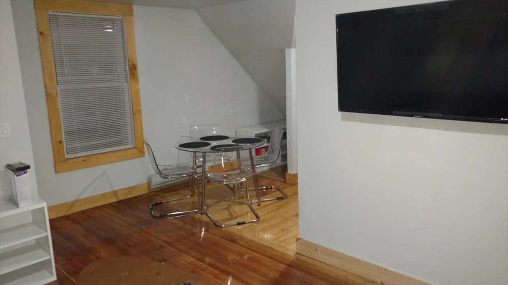 3 bed, 1 bath apartment for rent at 12 Bennett St Unit 3, Brighton — photo 9 of 17