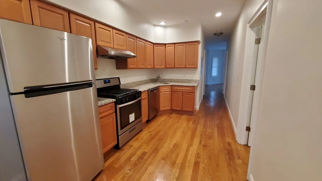 1 bed, 1 bath apartment for rent at 12 Bent Ter Unit 12A, Quincy — photo 2 of 11