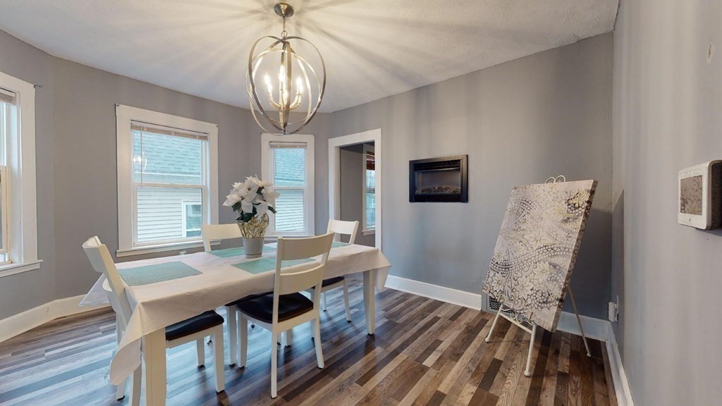 3 bed, 1 bath apartment for rent at 12 Bentham Rd Unit 0, Dorchester — photo 4 of 23