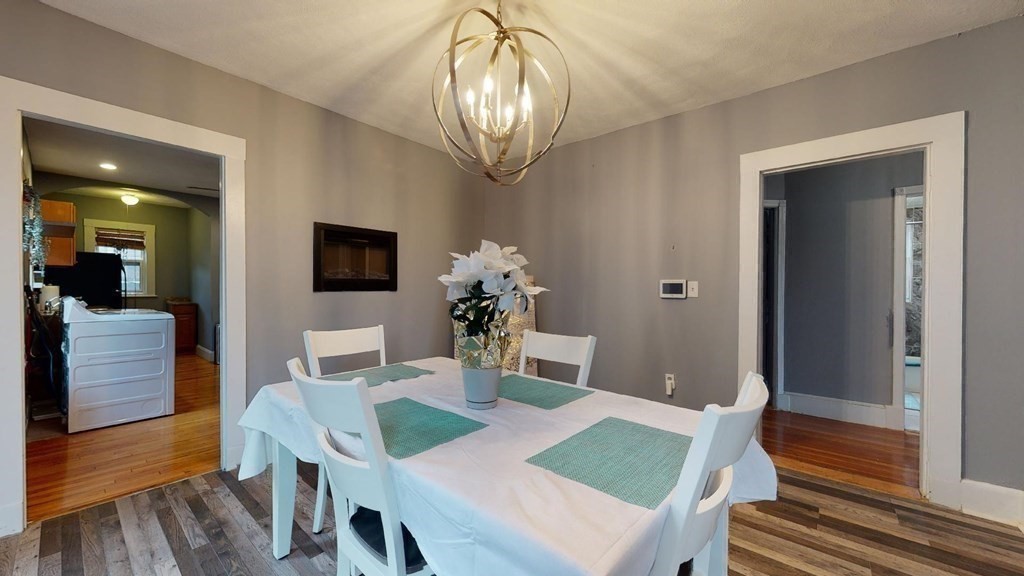 3 bed, 1 bath apartment for rent at 12 Bentham Rd Unit 0, Dorchester — photo 3 of 23
