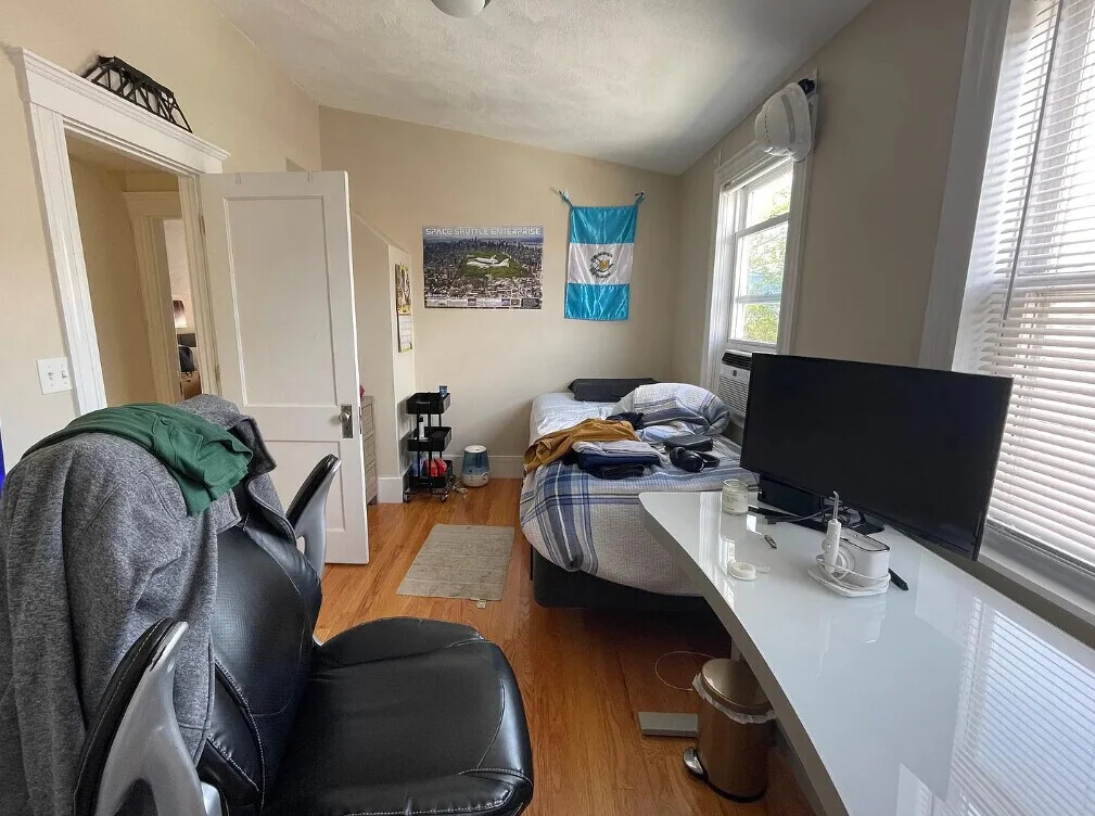 5 bed, 2 bath apartment for rent at 12 Berwick Rd, Tufts University — photo 8 of 16