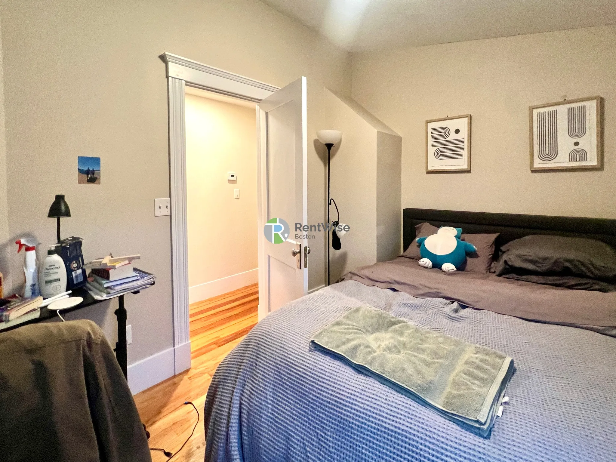 5 bed, 2 bath apartment for rent at 12 Berwick Rd Unit 1, South Medford — photo 7 of 24