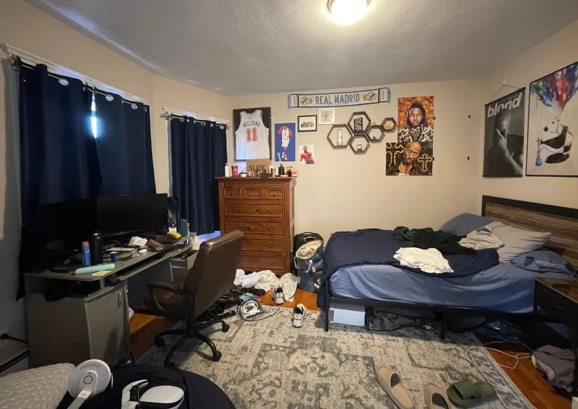 5 bed, 2 bath apartment for rent at 12 Berwick Rd Unit ., South Medford — photo 5 of 20
