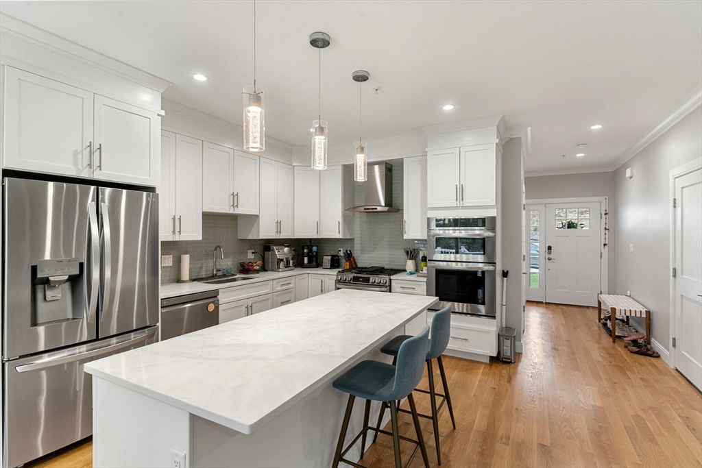 3 bed, 3 bath apartment for rent at 12 Blueberry Hill Ln Unit 12, Melrose — photo 10 of 33