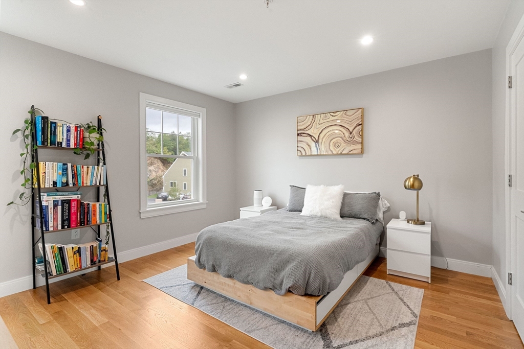 3 bed, 3 bath apartment for rent at 12 Blueberry Hill Ln Unit 12, Melrose — photo 19 of 33