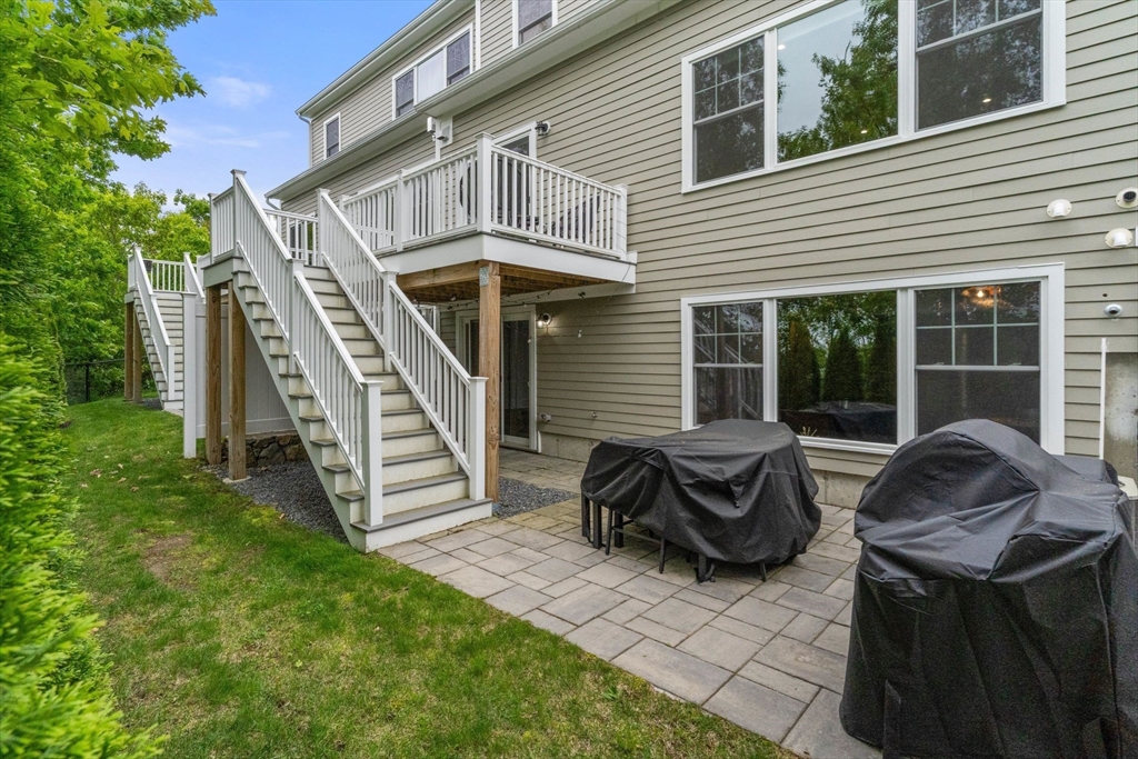 3 bed, 3 bath apartment for rent at 12 Blueberry Hill Ln Unit 12, Melrose — photo 30 of 33