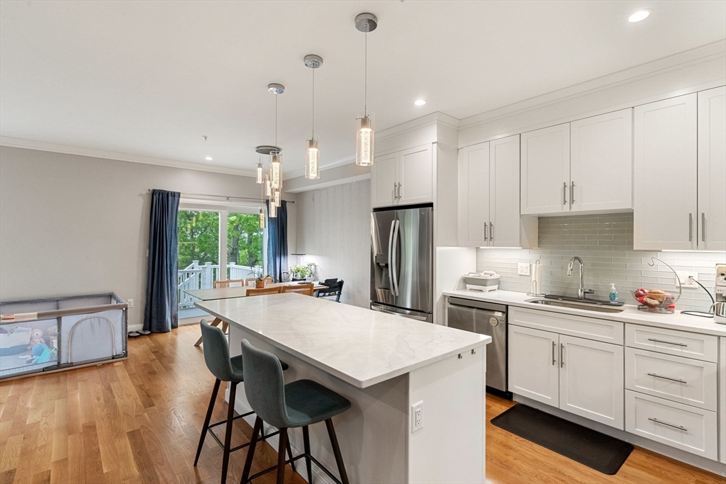 3 bed, 3 bath apartment for rent at 12 Blueberry Hill Ln Unit 12, Melrose — photo 12 of 33