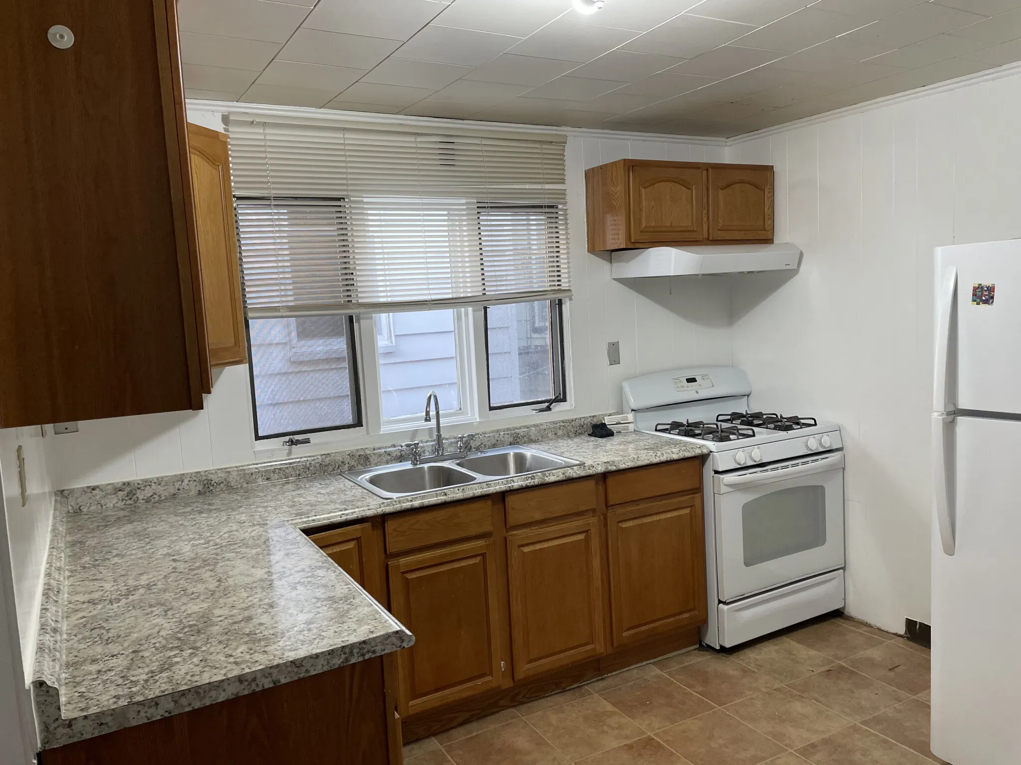 2 bed, 1 bath apartment for rent at 12 Boston St Unit 3, South Boston — photo 1 of 9