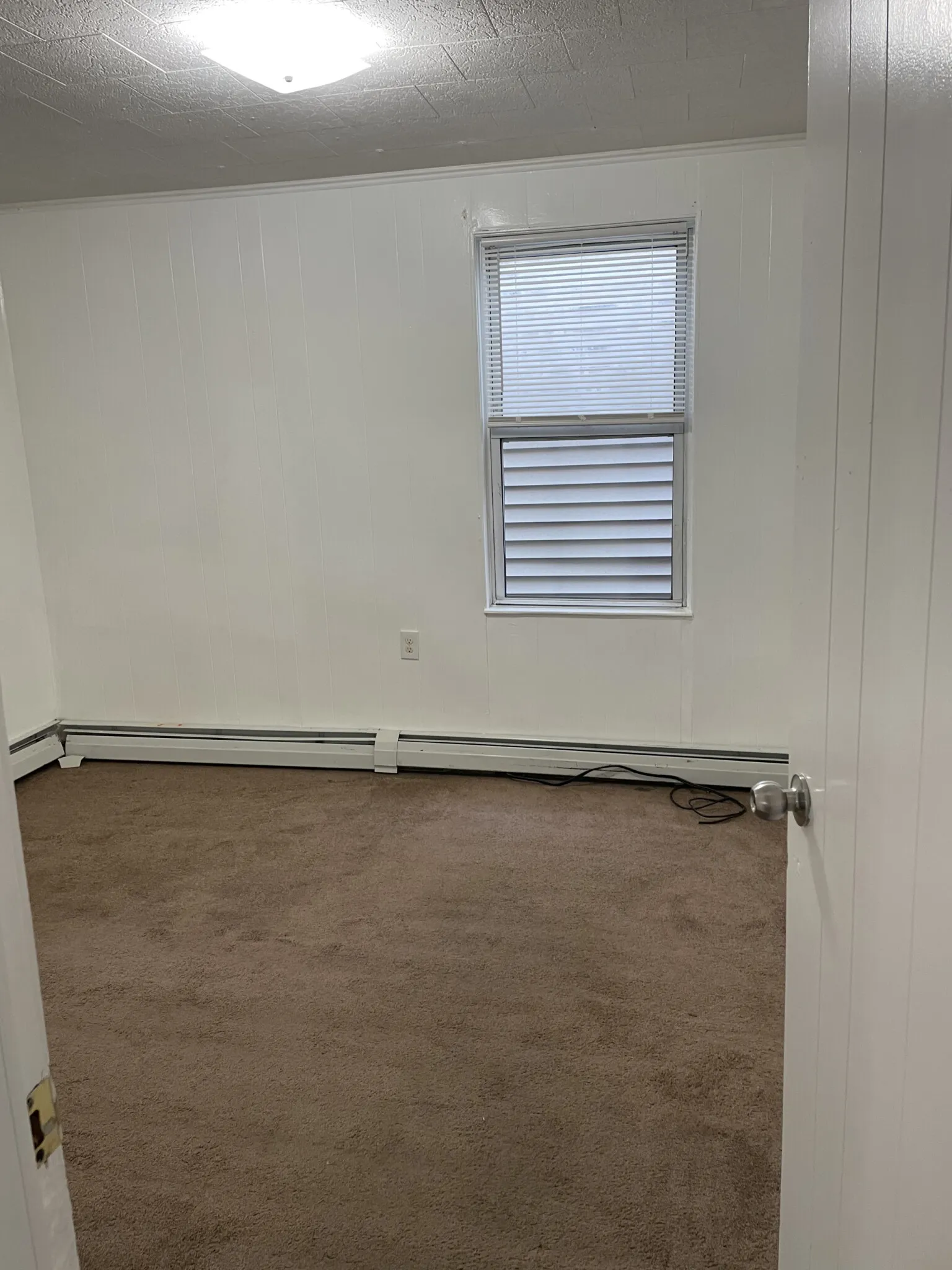2 bed, 1 bath apartment for rent at 12 Boston St Unit 3, South Boston — photo 4 of 9