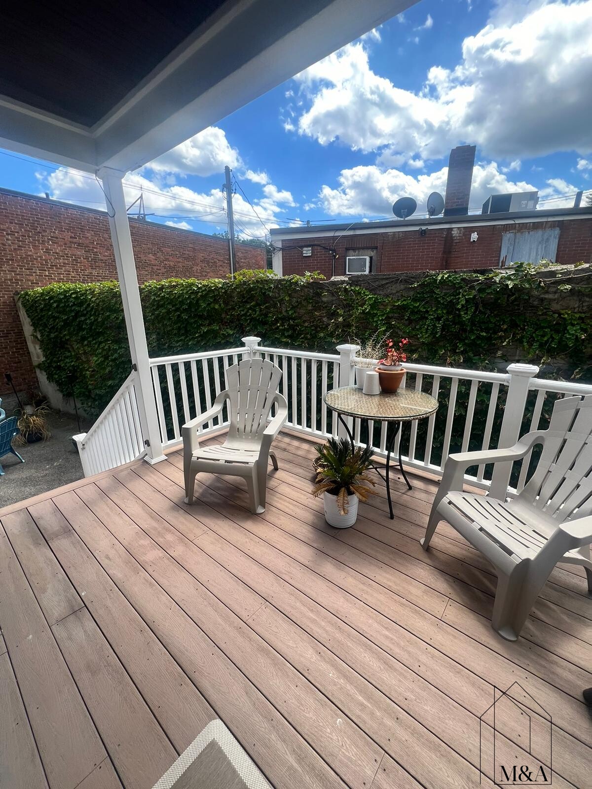 3.5 bed, 2 bath apartment for rent at 12 Bothwell Rd Unit 12, Oak Square — photo 14 of 16