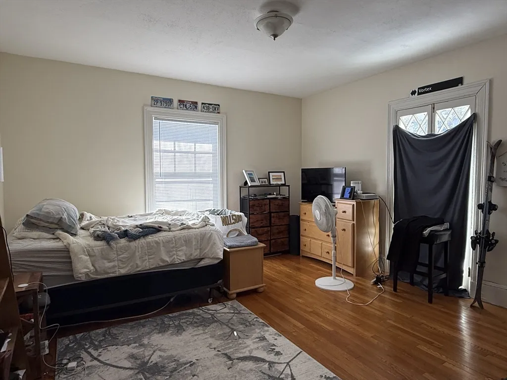 4 bed, 3.5 bath apartment for rent at 12 Braemore Rd Unit 1, Brighton — photo 11 of 20