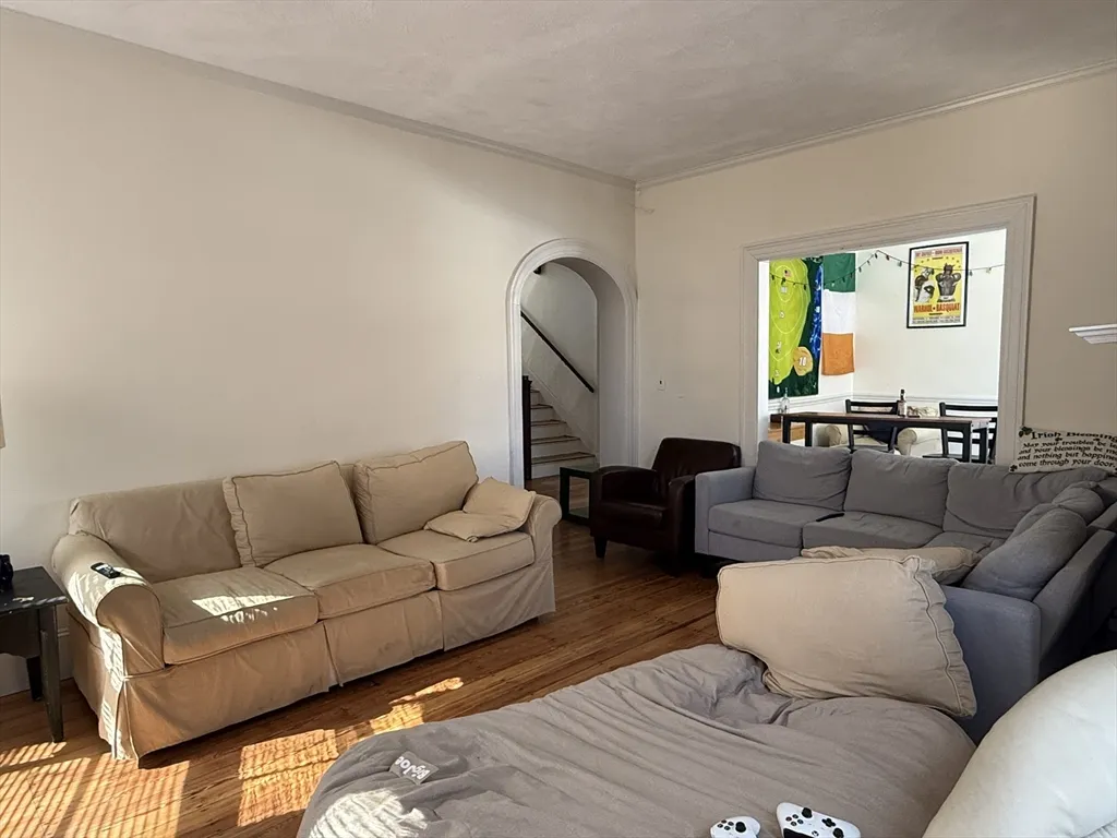 4 bed, 3.5 bath apartment for rent at 12 Braemore Rd Unit 1, Brighton