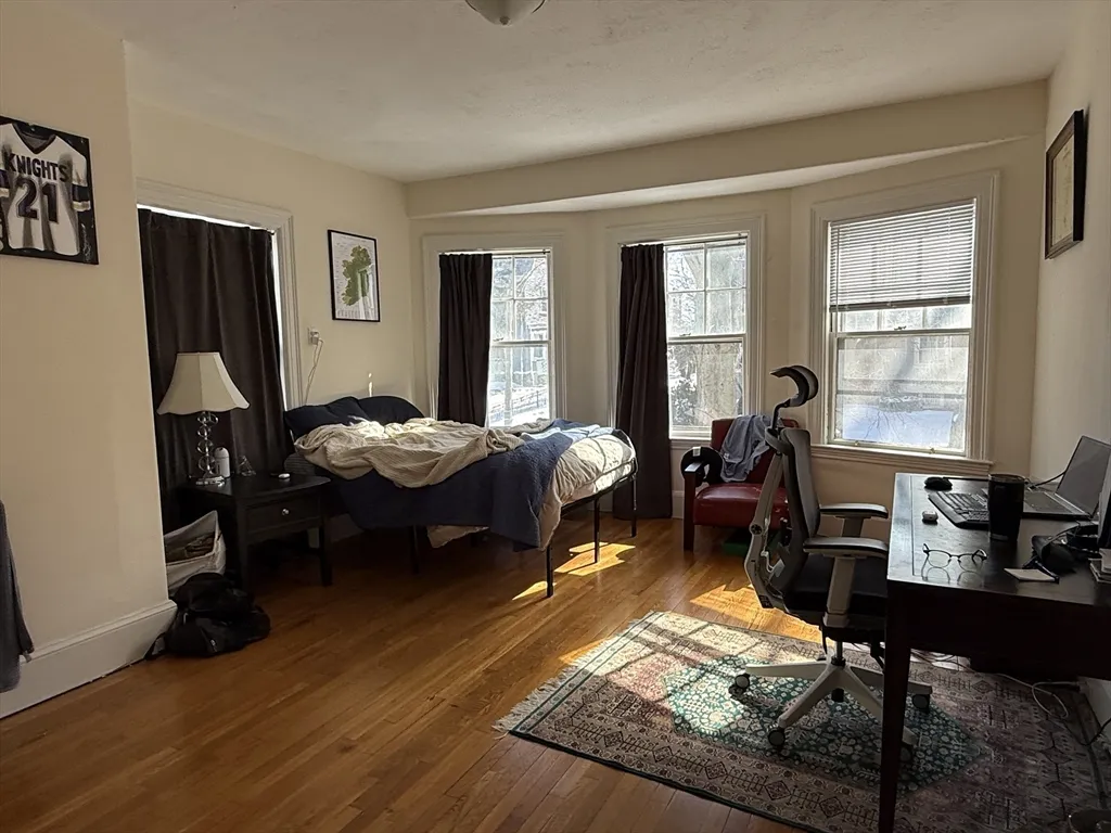 4 bed, 3.5 bath apartment for rent at 12 Braemore Rd Unit 1, Brighton — photo 9 of 20