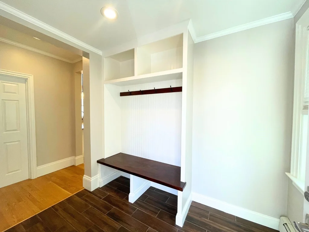 2 bed, 1 bath apartment for rent at 12 Briggs St Unit 1, Salem — photo 5 of 24