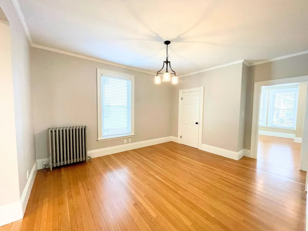 2 bed, 1 bath apartment for rent at 12 Briggs St Unit 1, Salem — photo 3 of 24