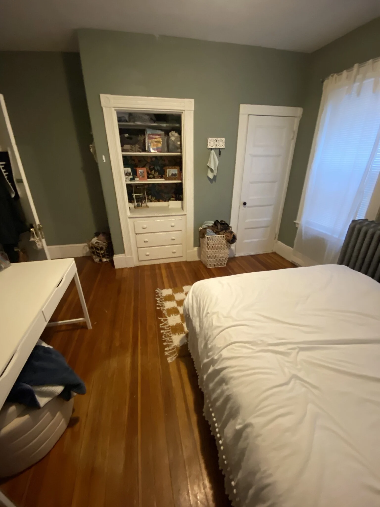 3 bed, 1 bath apartment for rent at 12 Bucknam St Unit 1, Mission Hill — photo 16 of 19