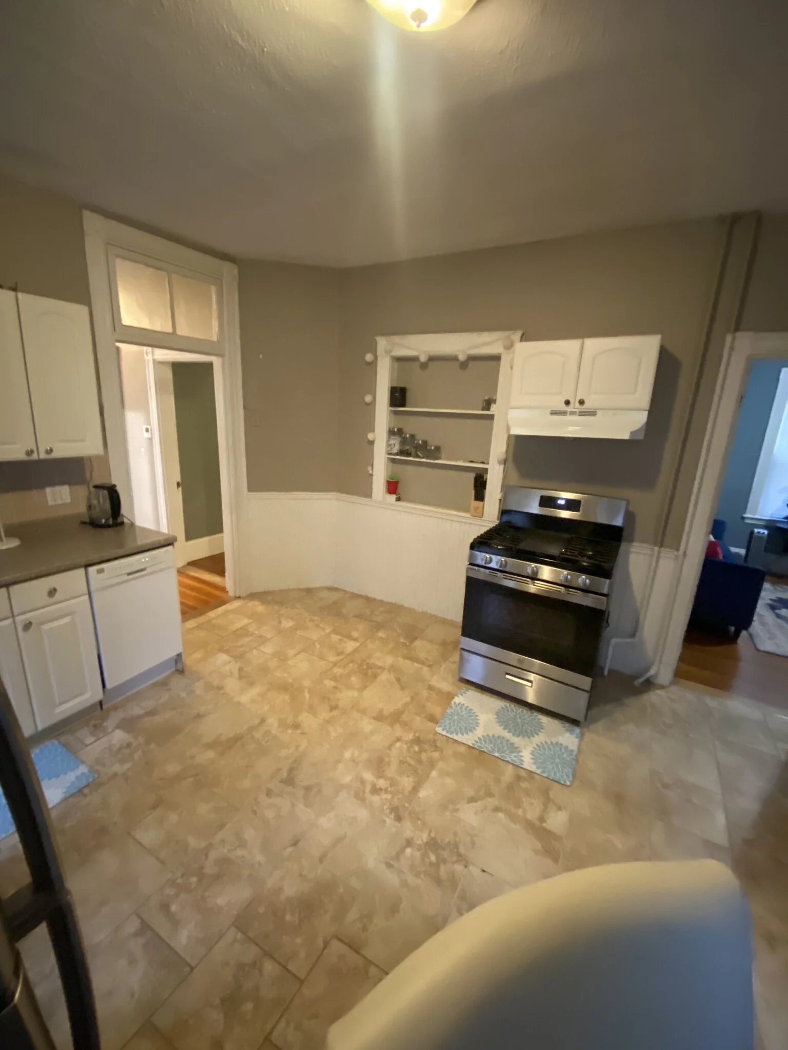 3 bed, 1 bath apartment for rent at 12 Bucknam St Unit 1, Mission Hill — photo 15 of 19