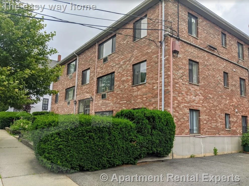 1 bed, 1 bath apartment for rent at 12 Cameron Ave Unit 10, Davis Square — photo 14 of 16