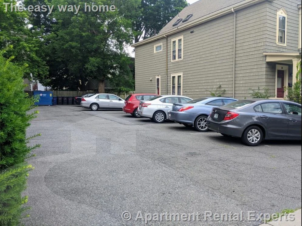 1 bed, 1 bath apartment for rent at 12 Cameron Ave Unit 10, Davis Square — photo 13 of 16