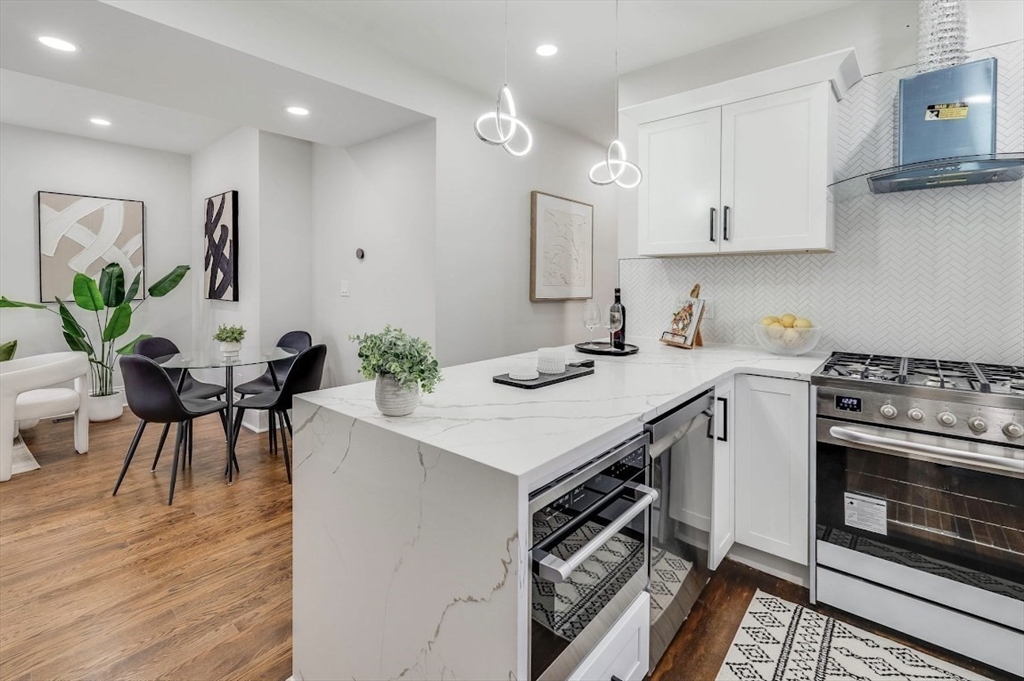 3 bed, 1 bath apartment for rent at 12 Capen Unit 1, Boston — photo 5 of 16