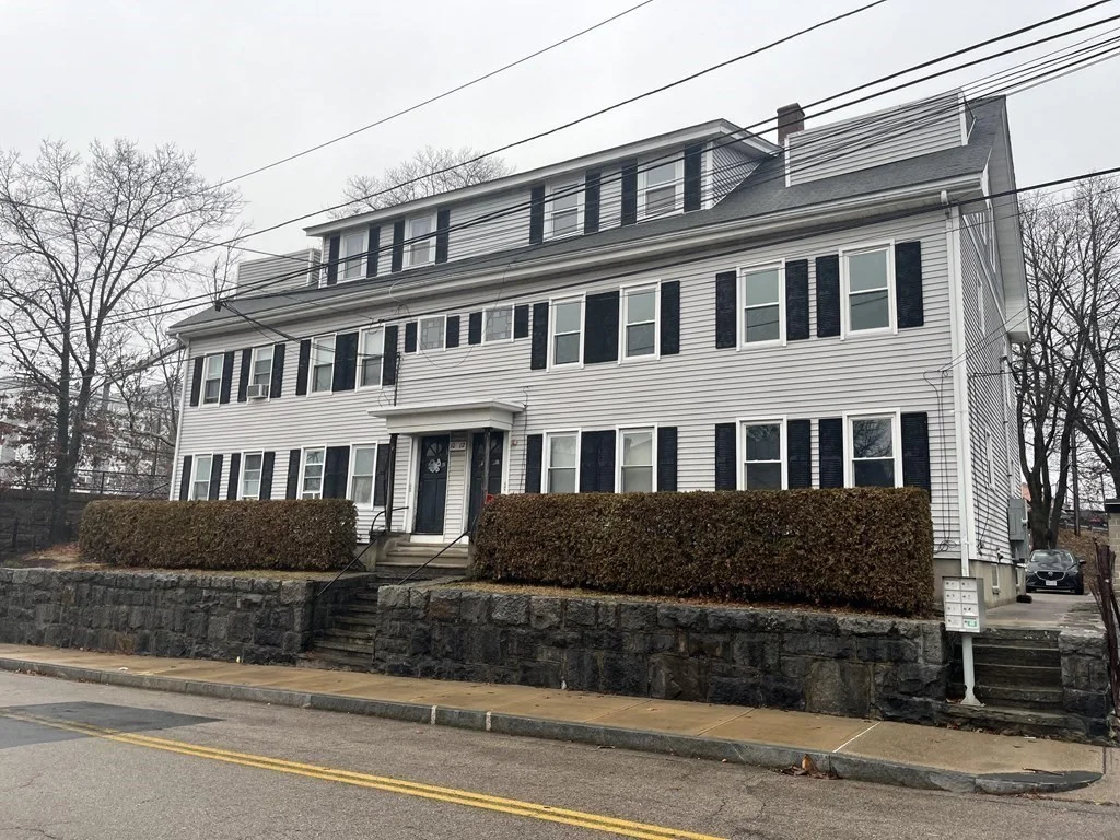 1 bed, 1 bath apartment for rent at 12 Capron St Unit 7, Attleboro — photo 1 of 7