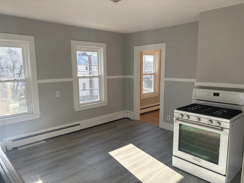 1 bed, 1 bath apartment for rent at 12 Capron St Unit 7, Attleboro — photo 3 of 7