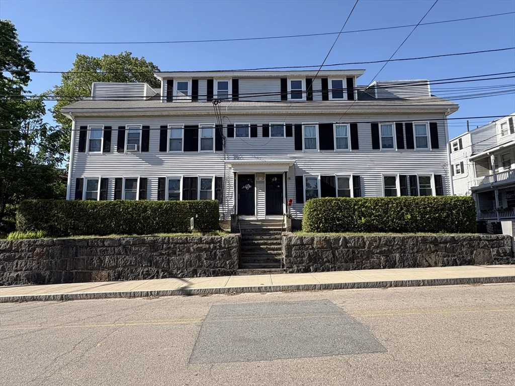 1 bed, 1 bath apartment for rent at 12 Capron St Unit 9, Attleboro